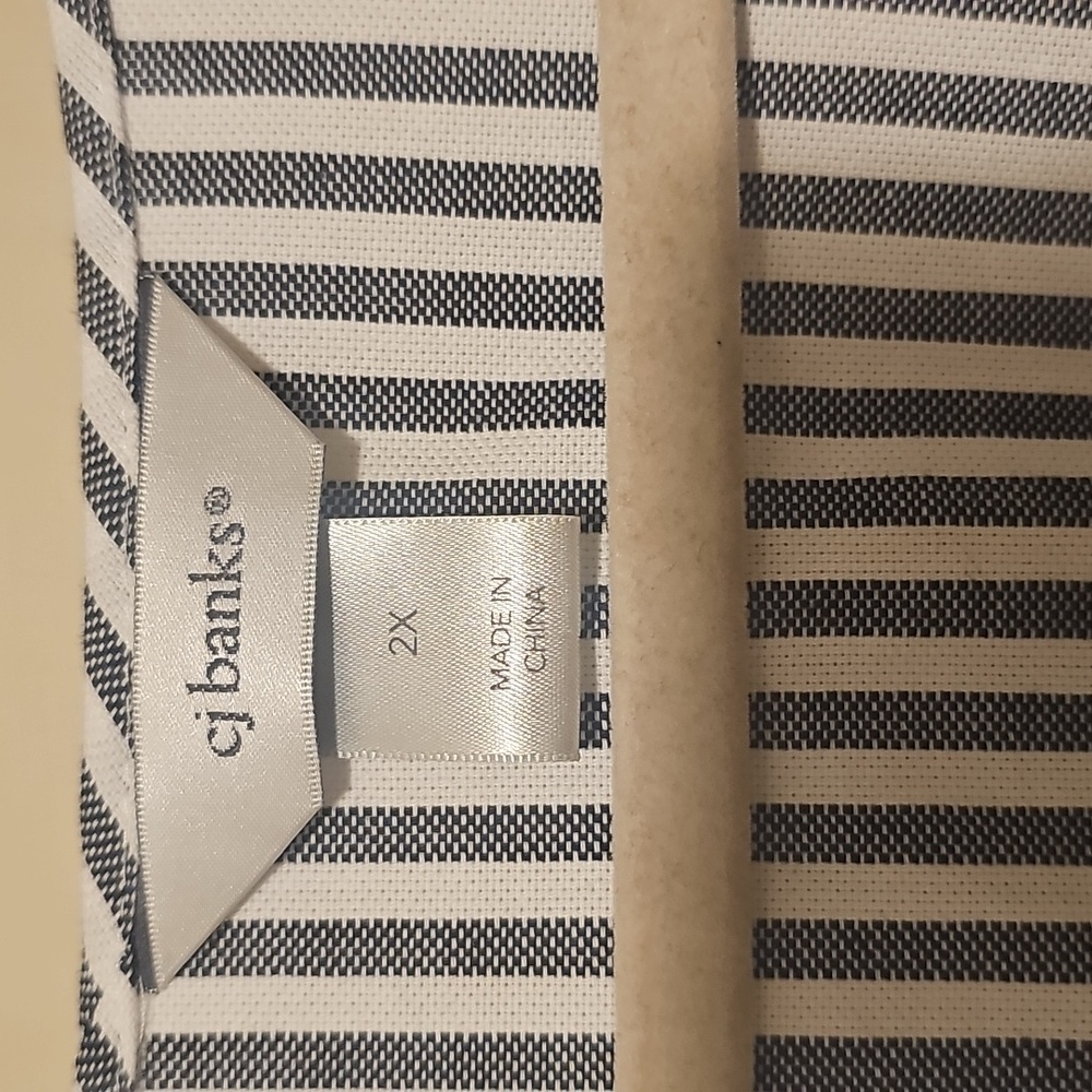 CJ Banks 2X Striped Black and White Open 3/4 Sleeve Cotton Jacket - Picture 3 of 6